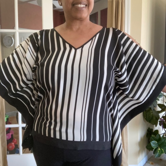 BCX Black & White Stripe Chiffon Cold Shoulder Poncho Top - Picture 3 of 14